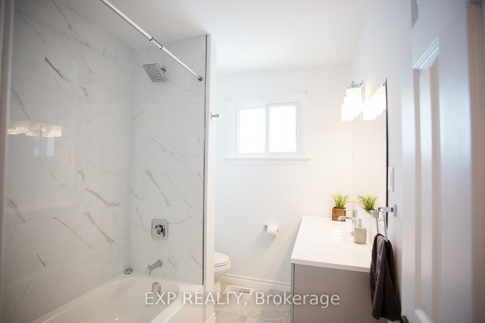 Photo 5 of Unit A (Upper), 277 Grove Street, Barrie, Wellington — HOMEH