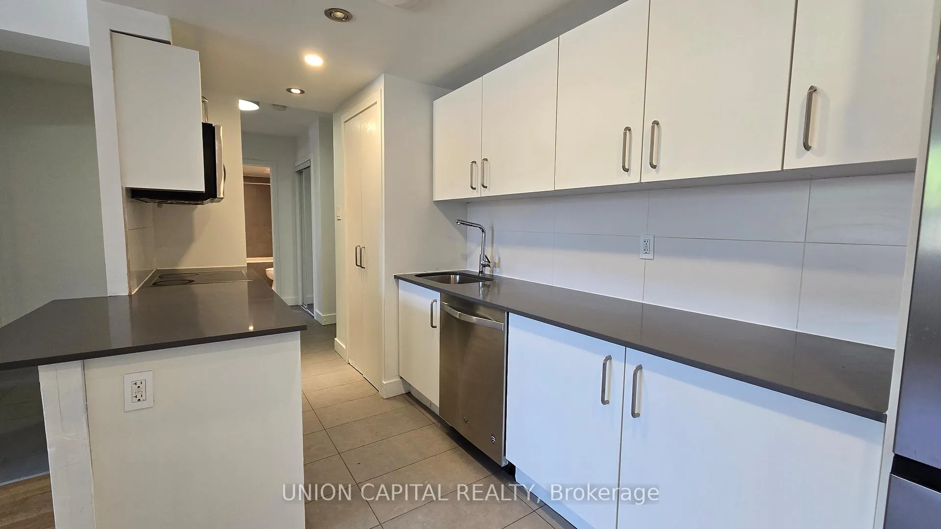 Photo 5 of Unit 110, 230 Oak Street, Toronto, Regent Park — HOMEH