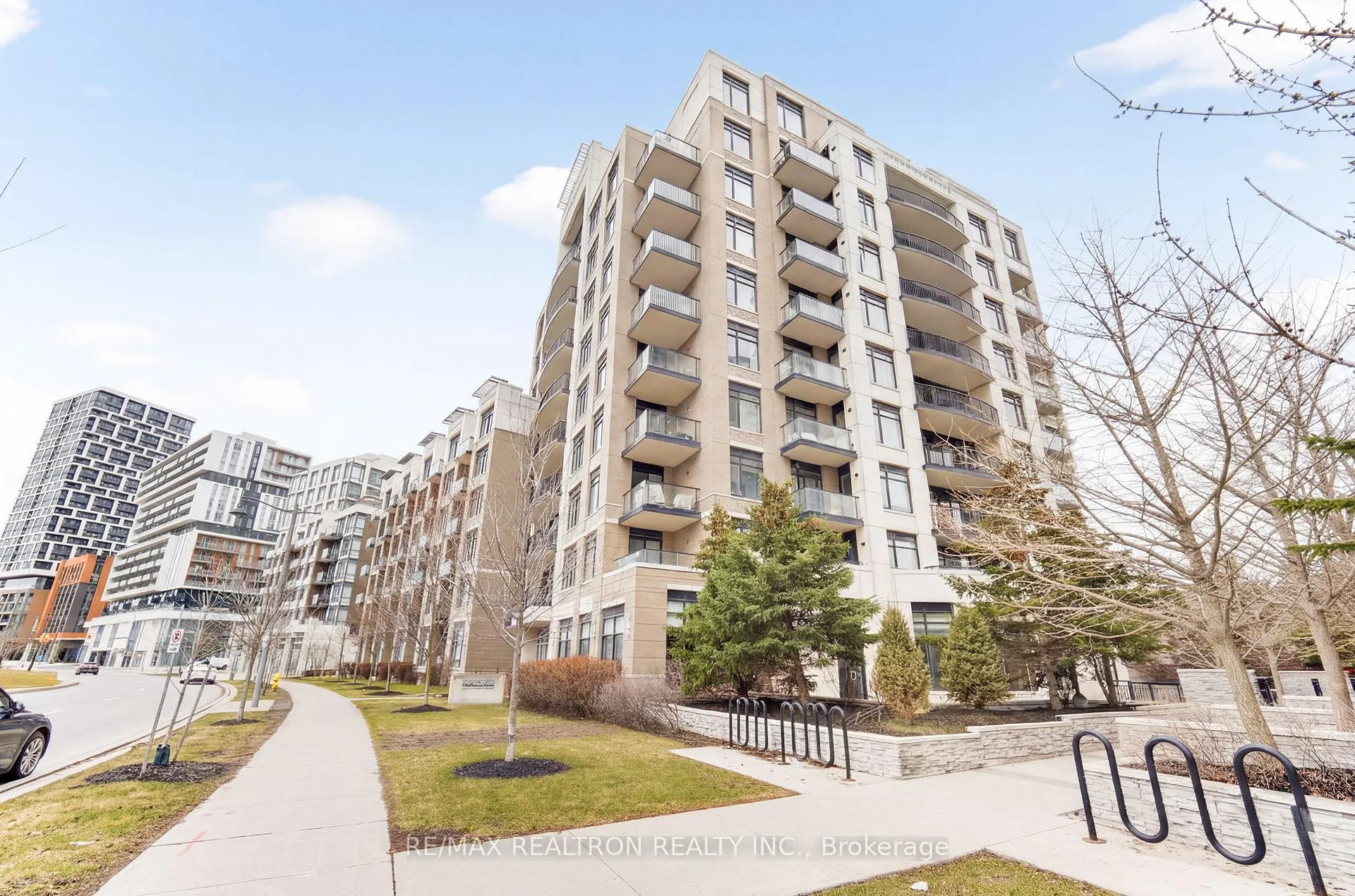 Photo 1 of Unit 303, 111 Upper Duke Crescent, Markham, Unionville — HOMEH