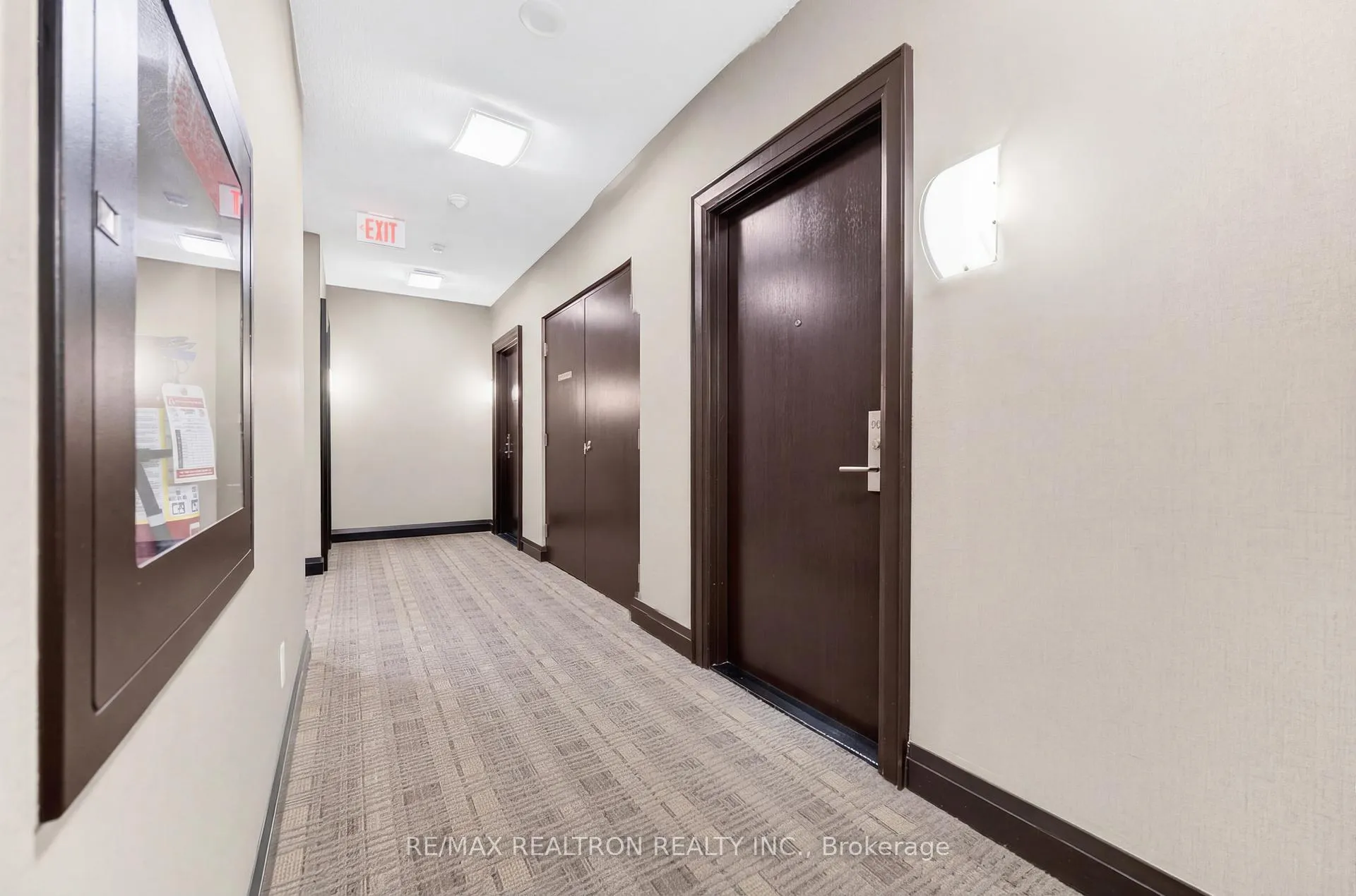 Photo 6 of Unit 303, 111 Upper Duke Crescent, Markham, Unionville — HOMEH