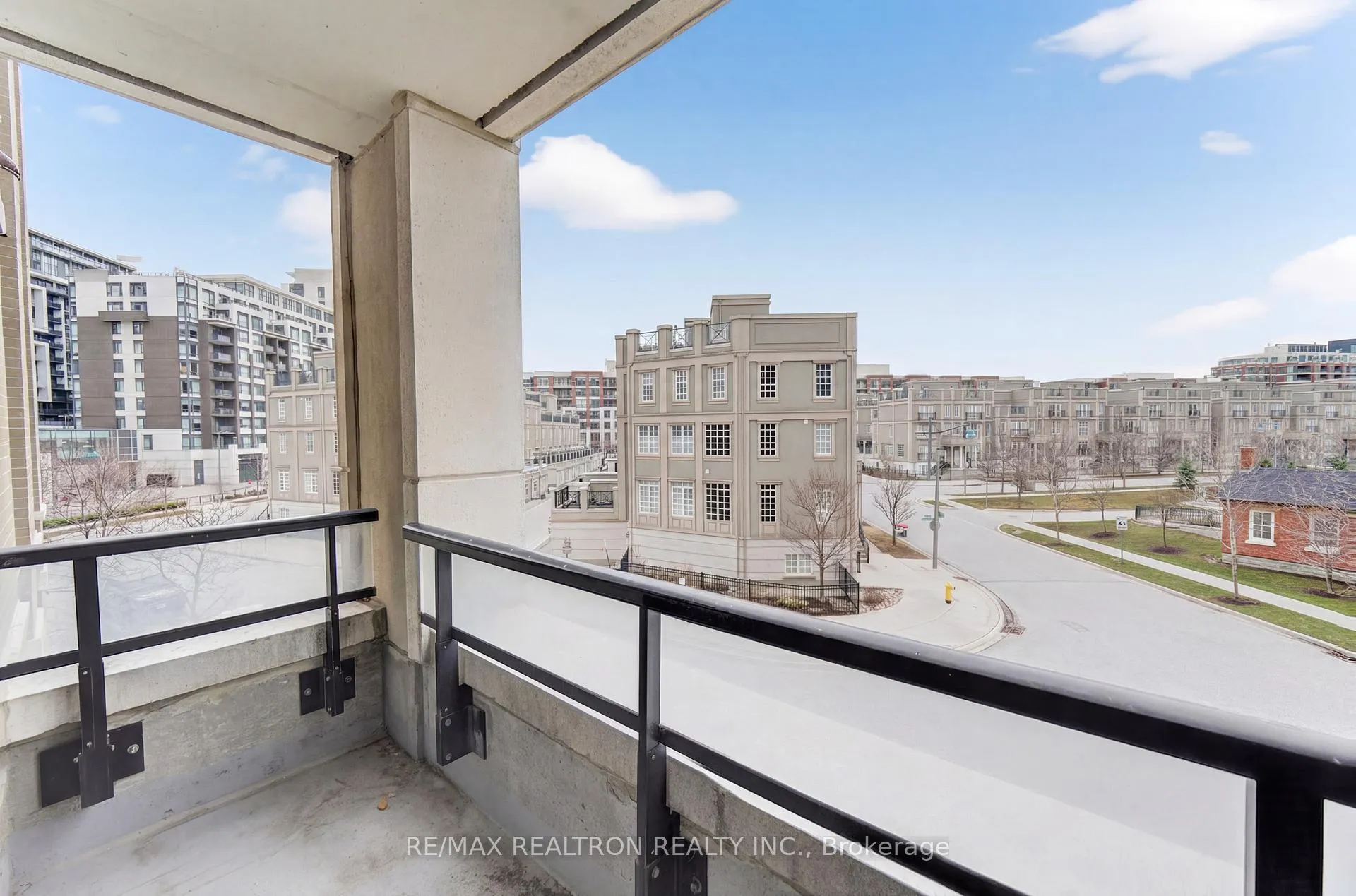 Photo 35 of Unit 303, 111 Upper Duke Crescent, Markham, Unionville — HOMEH