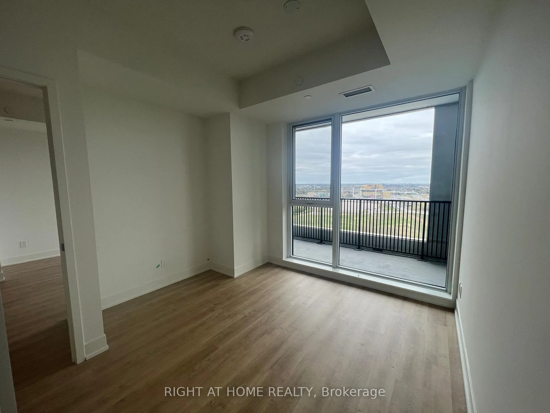 Photo 5 of Unit 1819, 56 Andre Degrasse Street, Markham, Unionville — HOMEH