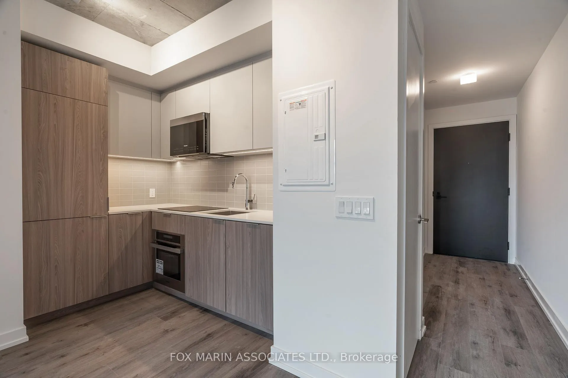Photo 2 of Unit 825, 28 Eastern Avenue, Toronto, Moss Park — HOMEH