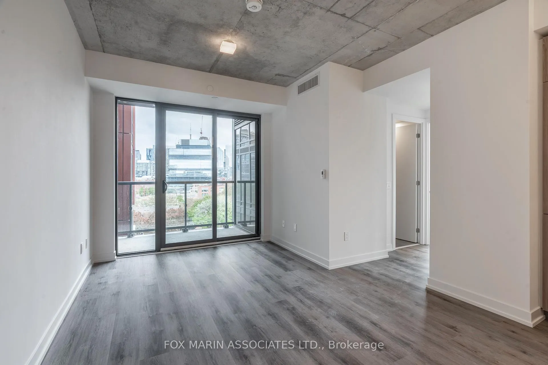 Photo 3 of Unit 825, 28 Eastern Avenue, Toronto, Moss Park — HOMEH
