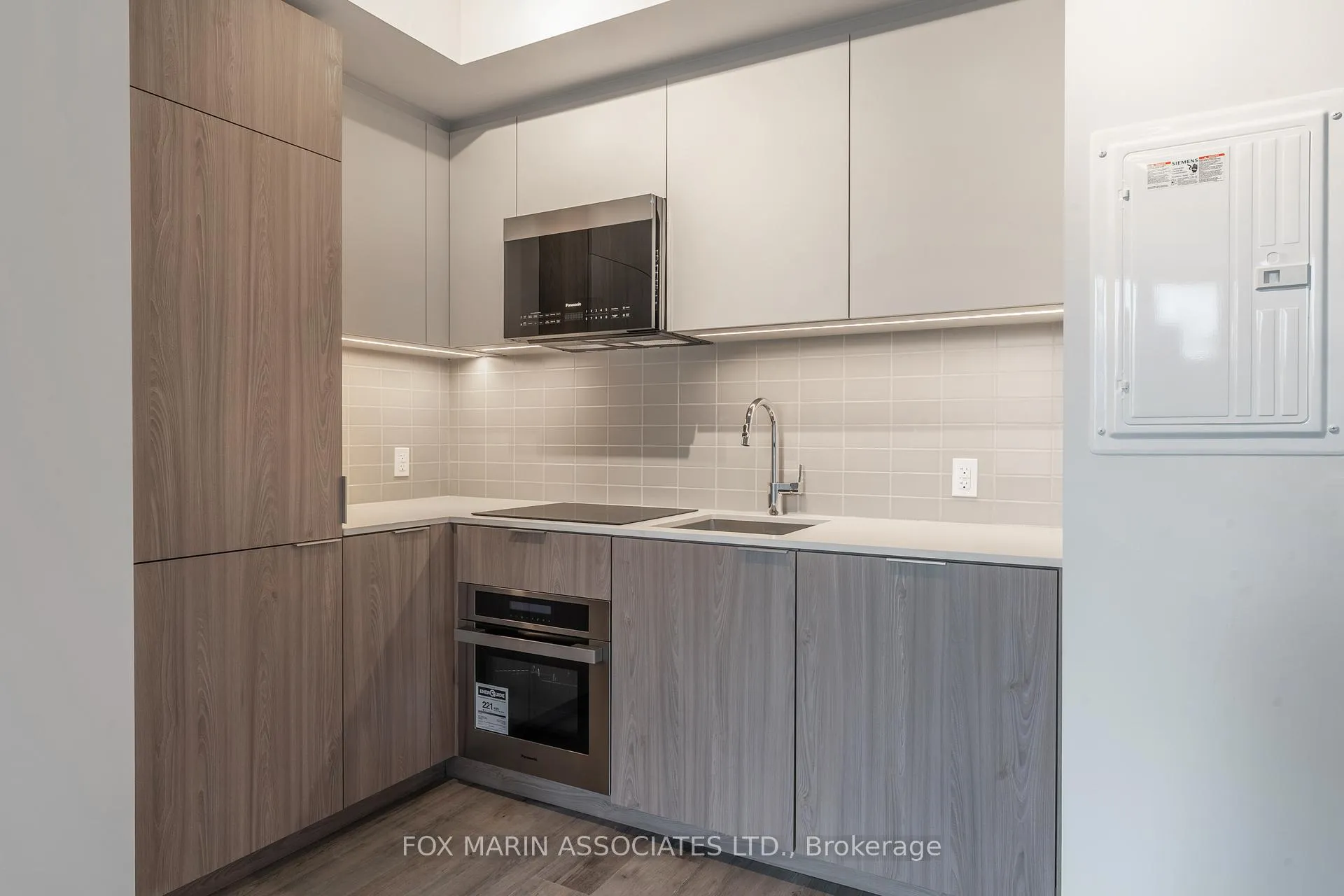 Photo 5 of Unit 825, 28 Eastern Avenue, Toronto, Moss Park — HOMEH