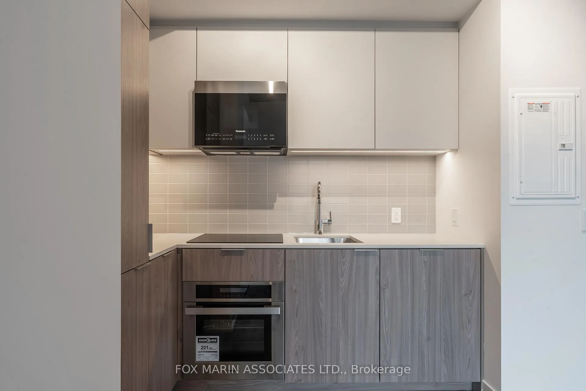 Photo 6 of Unit 825, 28 Eastern Avenue, Toronto, Moss Park — HOMEH