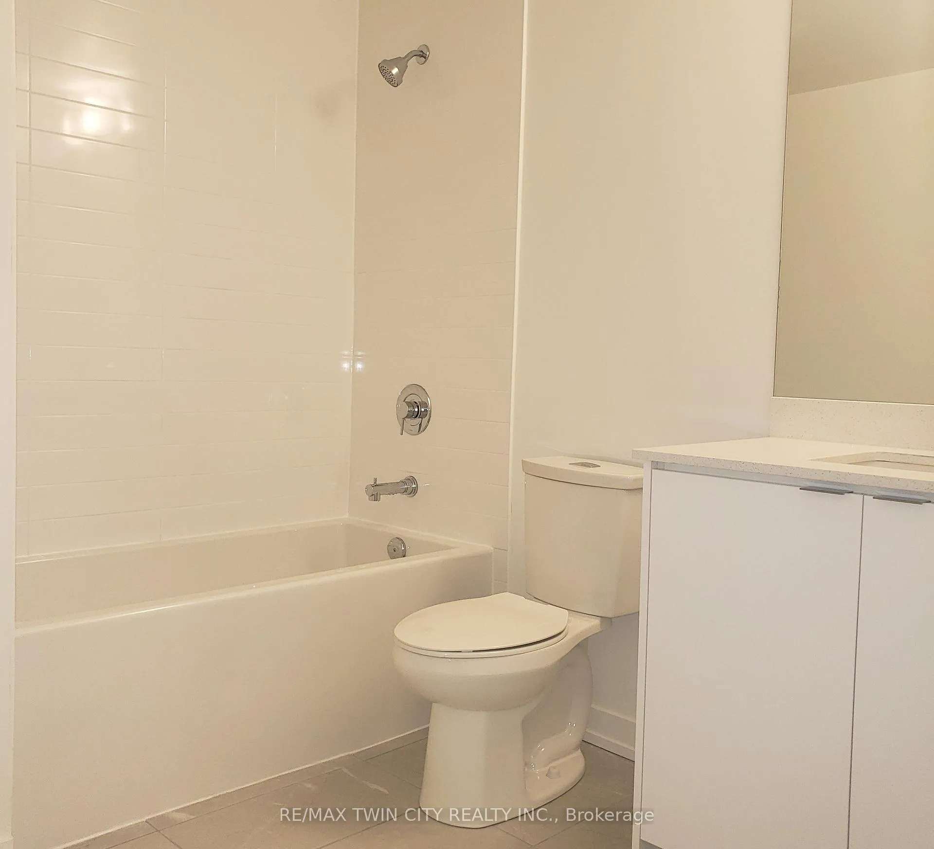 Photo 11 of Unit 201, 55 Duke Street W, Kitchener — HOMEH