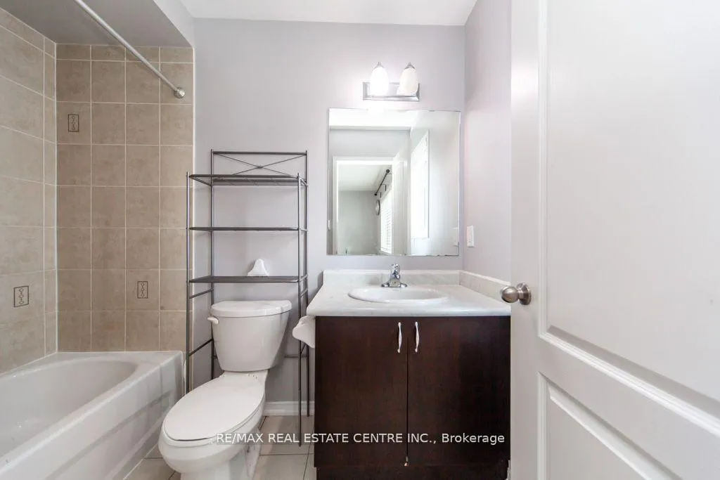 Photo 25 of 130 Sussexvale Drive, Brampton, Sandringham-Wellington — HOMEH