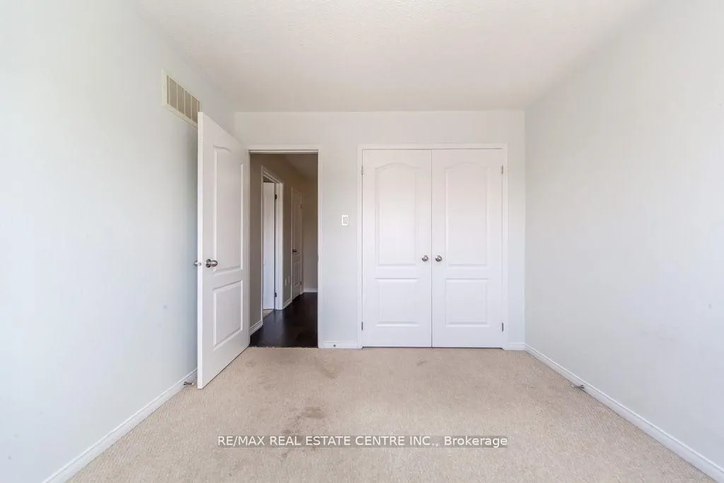 Photo 31 of 130 Sussexvale Drive, Brampton, Sandringham-Wellington — HOMEH
