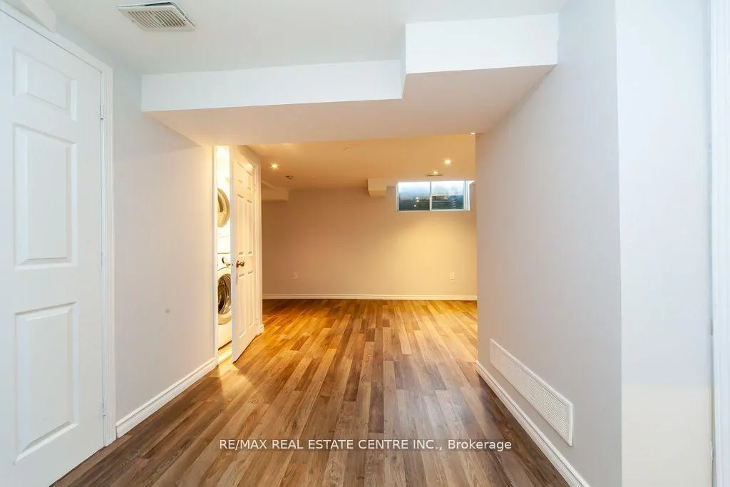 Photo 34 of 130 Sussexvale Drive, Brampton, Sandringham-Wellington — HOMEH