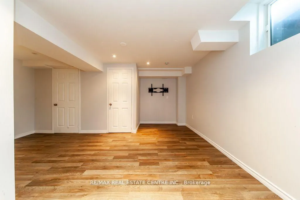 Photo 36 of 130 Sussexvale Drive, Brampton, Sandringham-Wellington — HOMEH