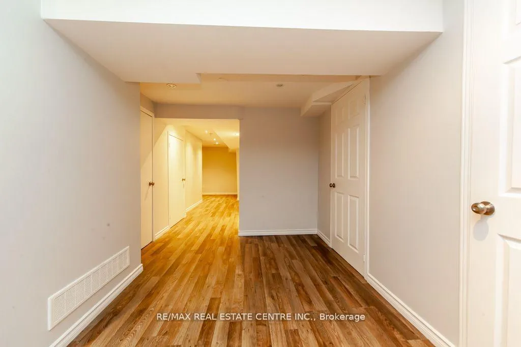 Photo 38 of 130 Sussexvale Drive, Brampton, Sandringham-Wellington — HOMEH