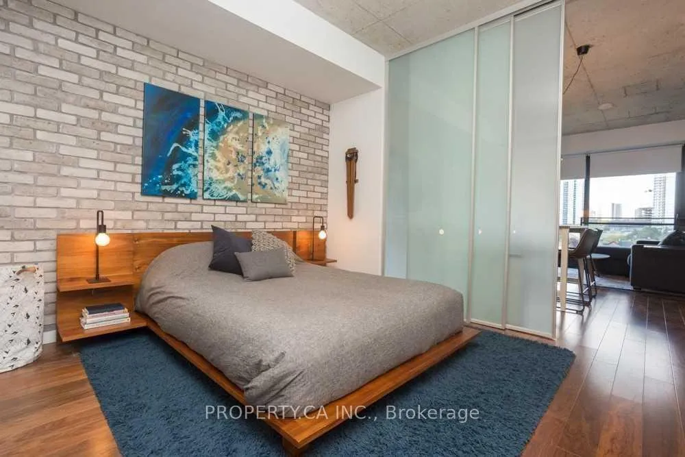Photo 5 of Unit 720, 51 Trolley Crescent, Toronto, Moss Park — HOMEH