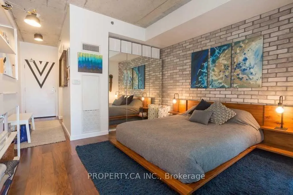 Photo 6 of Unit 720, 51 Trolley Crescent, Toronto, Moss Park — HOMEH