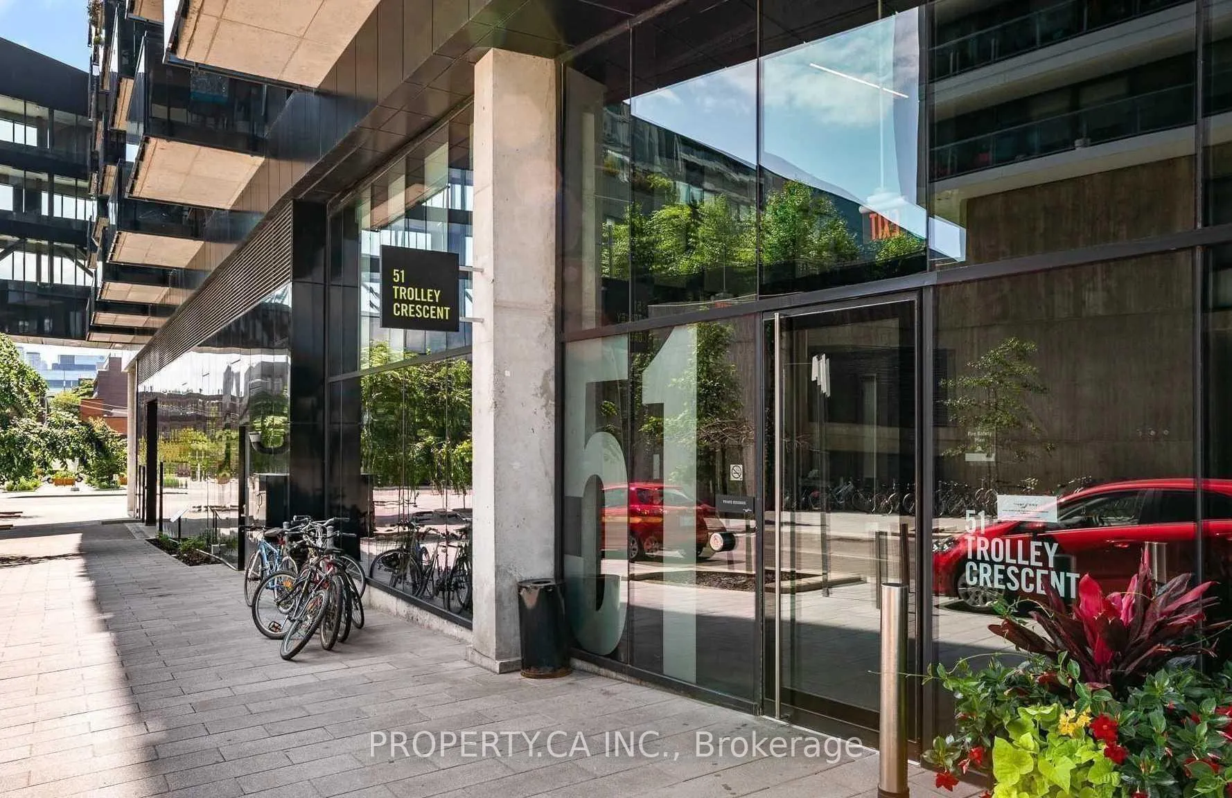 Photo 12 of Unit 720, 51 Trolley Crescent, Toronto, Moss Park — HOMEH