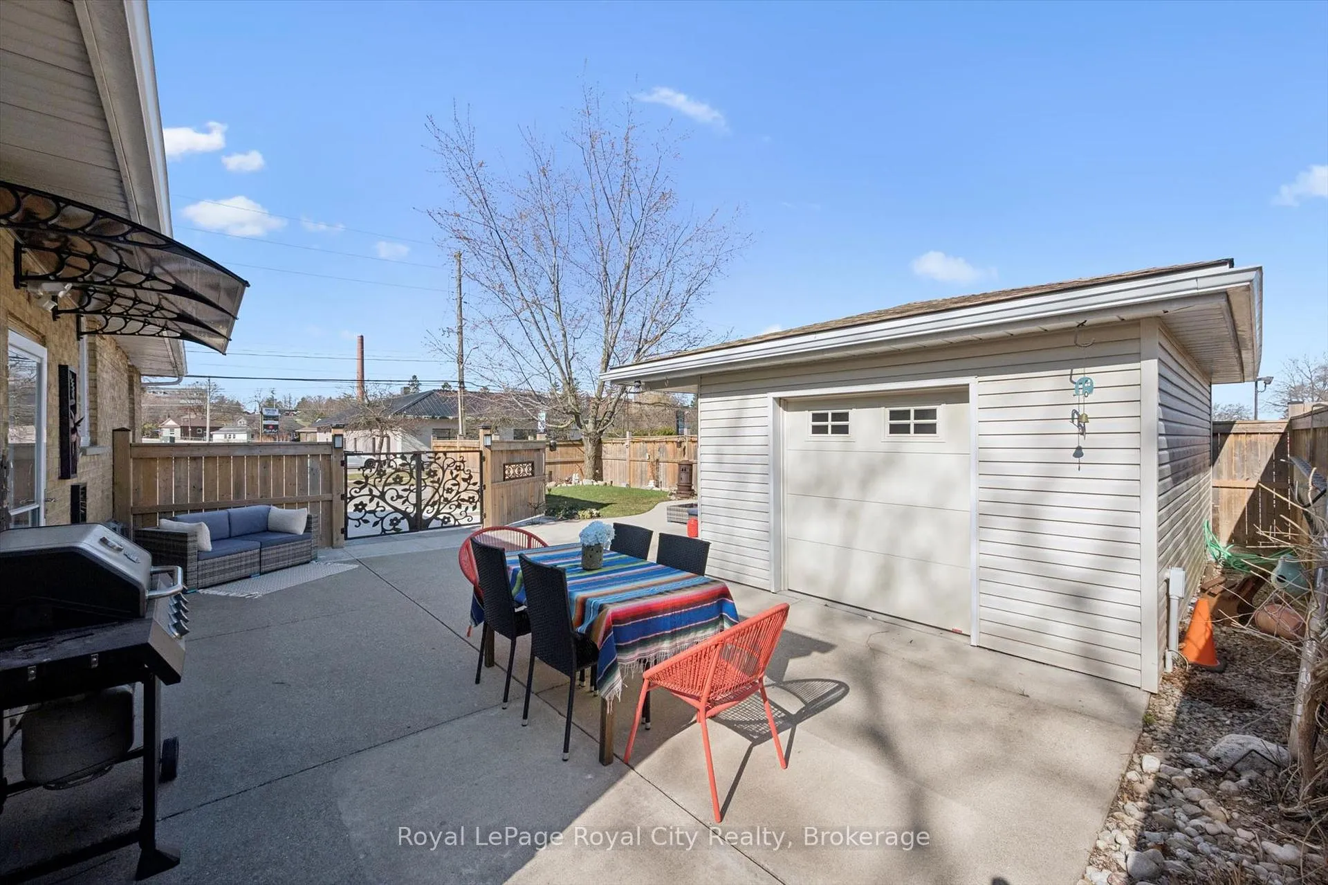 Photo 24 of 2 Cadillac Drive, Guelph, St. George's — HOMEH