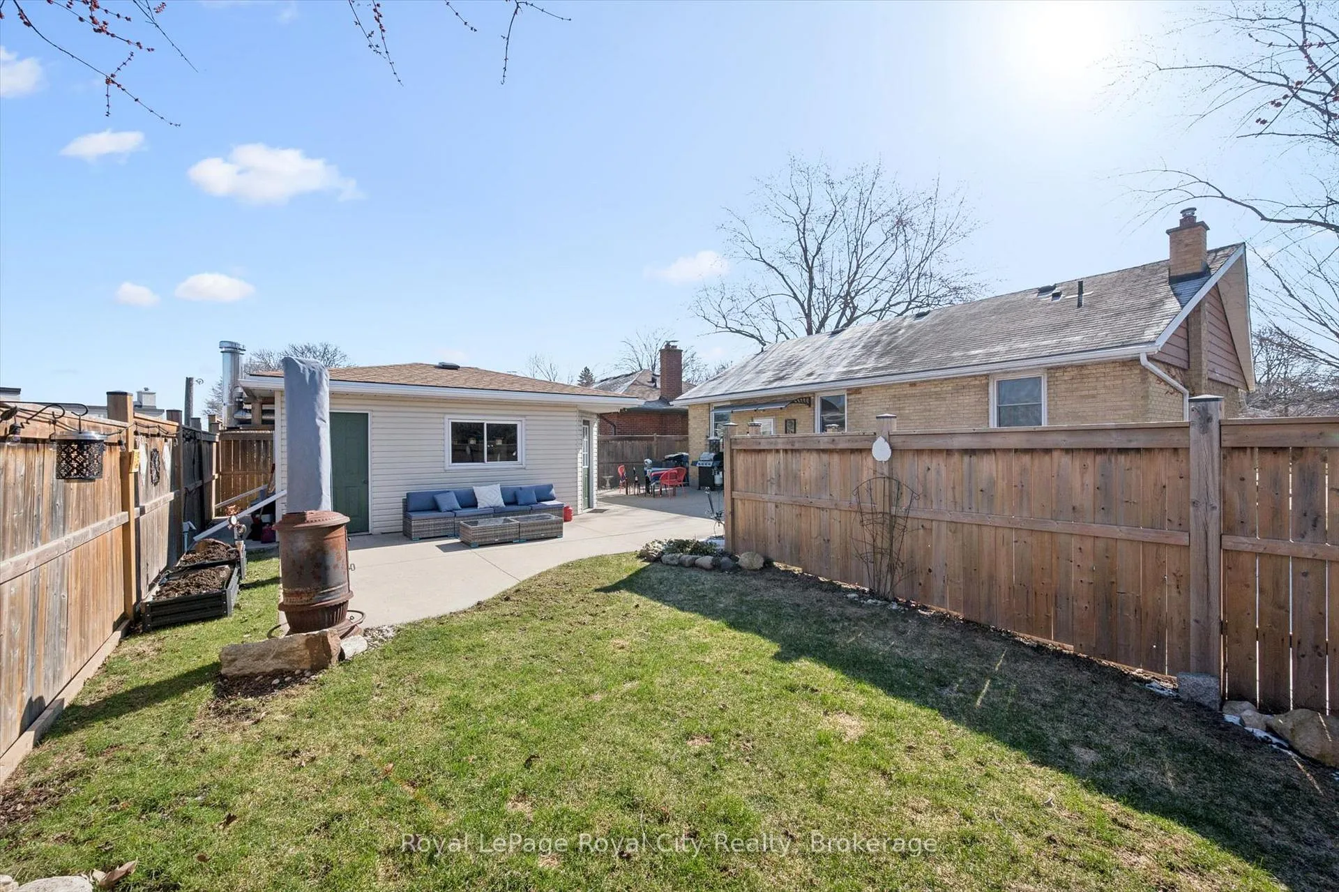 Photo 27 of 2 Cadillac Drive, Guelph, St. George's — HOMEH