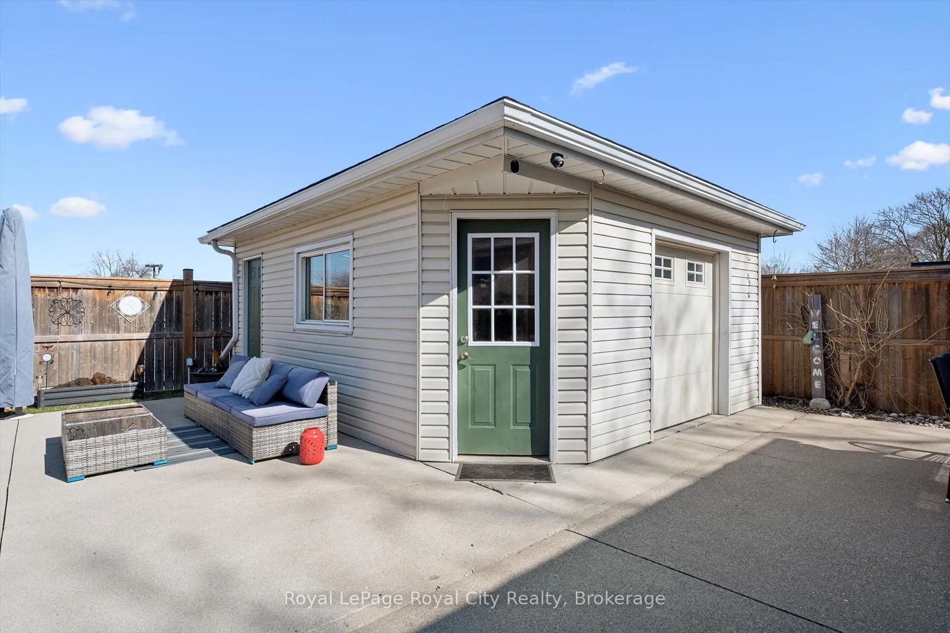 Photo 28 of 2 Cadillac Drive, Guelph, St. George's — HOMEH