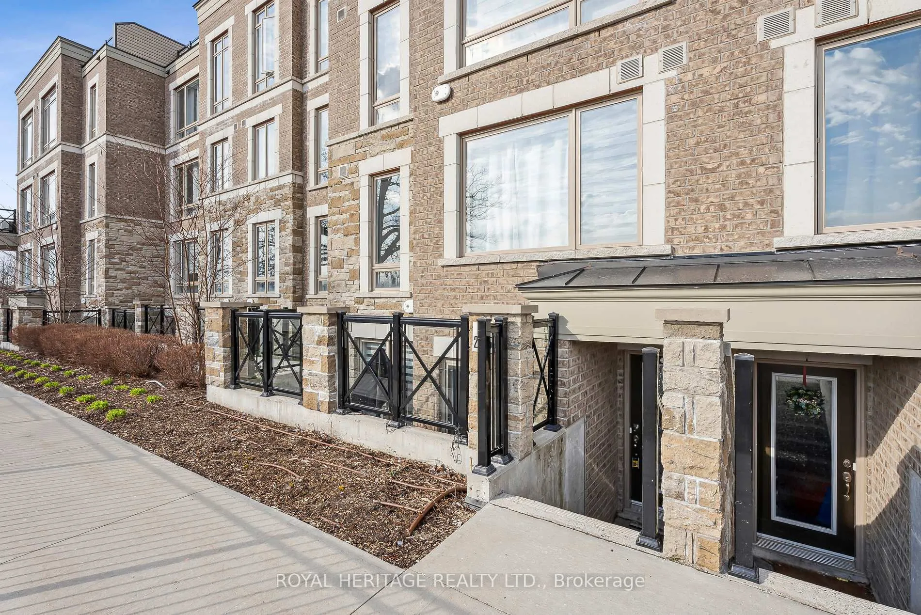 Photo 2 of Unit 2605, 1 Gable Hurst Way, Markham, Cornell — HOMEH