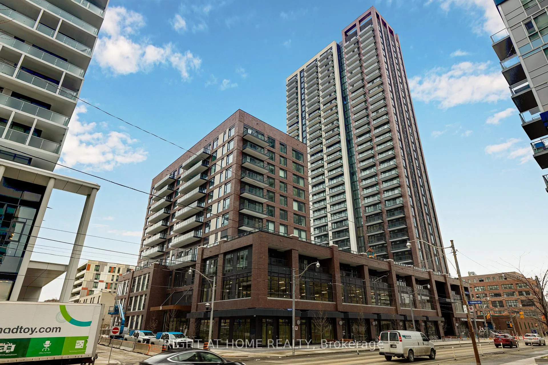 Front of Unit 313, 35 tubman Avenue