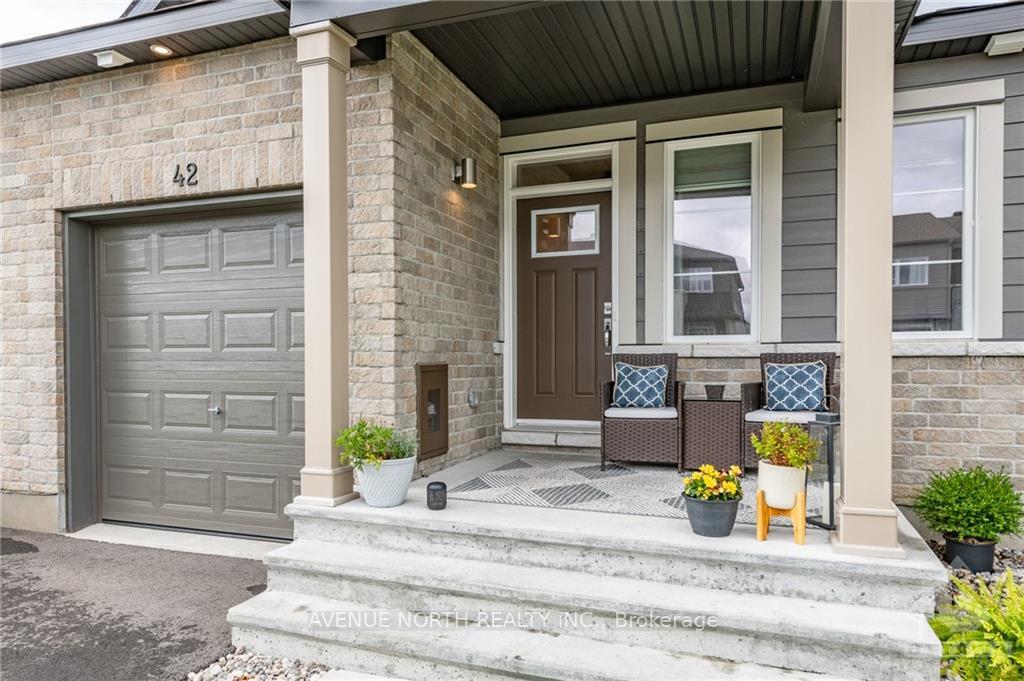 Photo 1 of 42 Riddell Street, Carleton Place — HOMEH