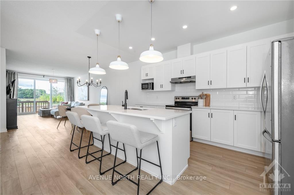 Photo 2 of 42 Riddell Street, Carleton Place — HOMEH