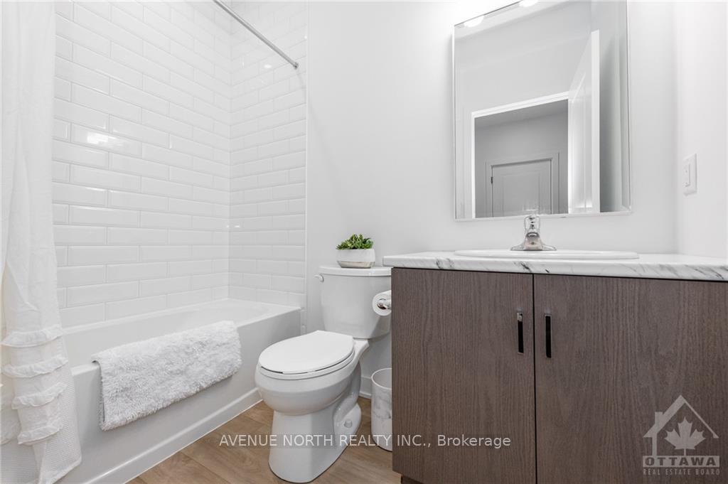 Photo 11 of 42 Riddell Street, Carleton Place — HOMEH