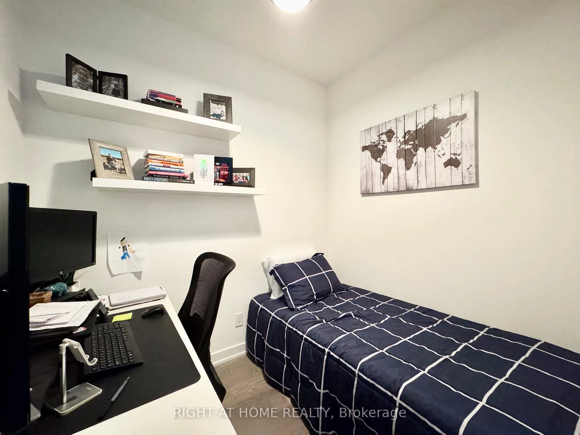 Photo 11 of Unit 2609, 25 Richmond Street E, Toronto, Church-Yonge Corridor — HOMEH