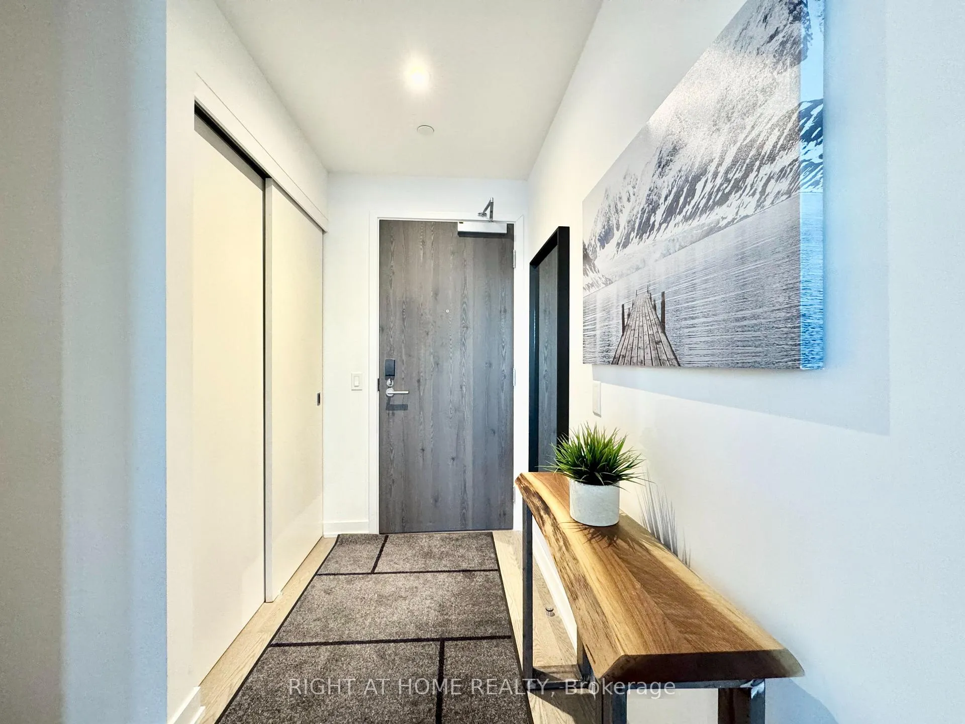 Photo 14 of Unit 2609, 25 Richmond Street E, Toronto, Church-Yonge Corridor — HOMEH