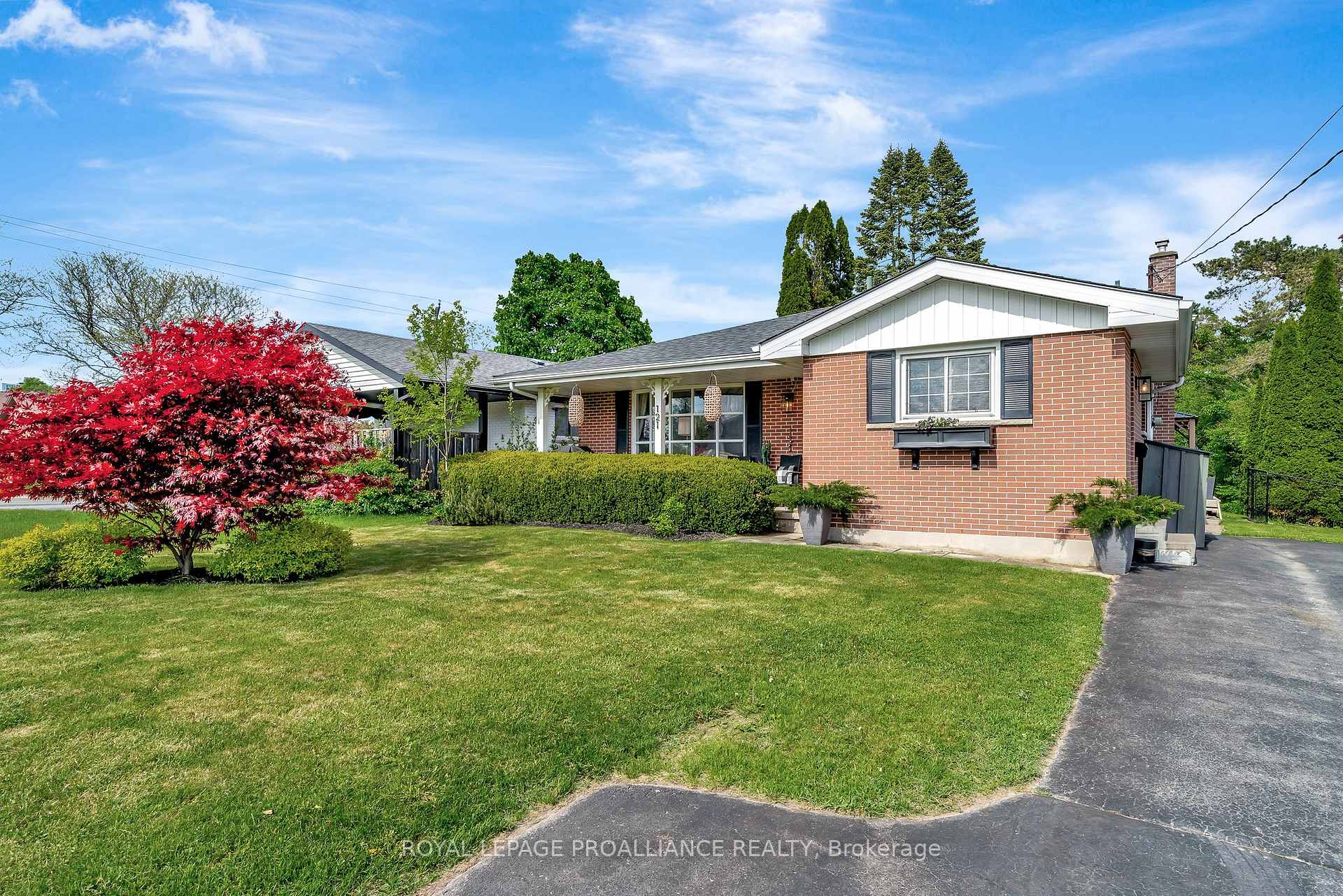 Front of 121 Palmer Road