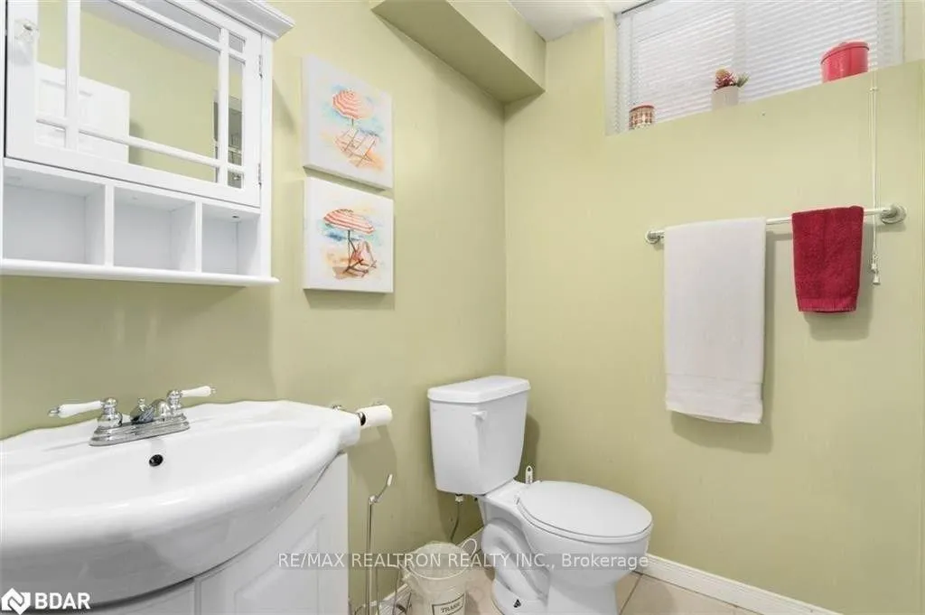 Photo 7 of Unit Bsmt, 30 Reynolds Lane, Barrie, Edgehill Drive — HOMEH