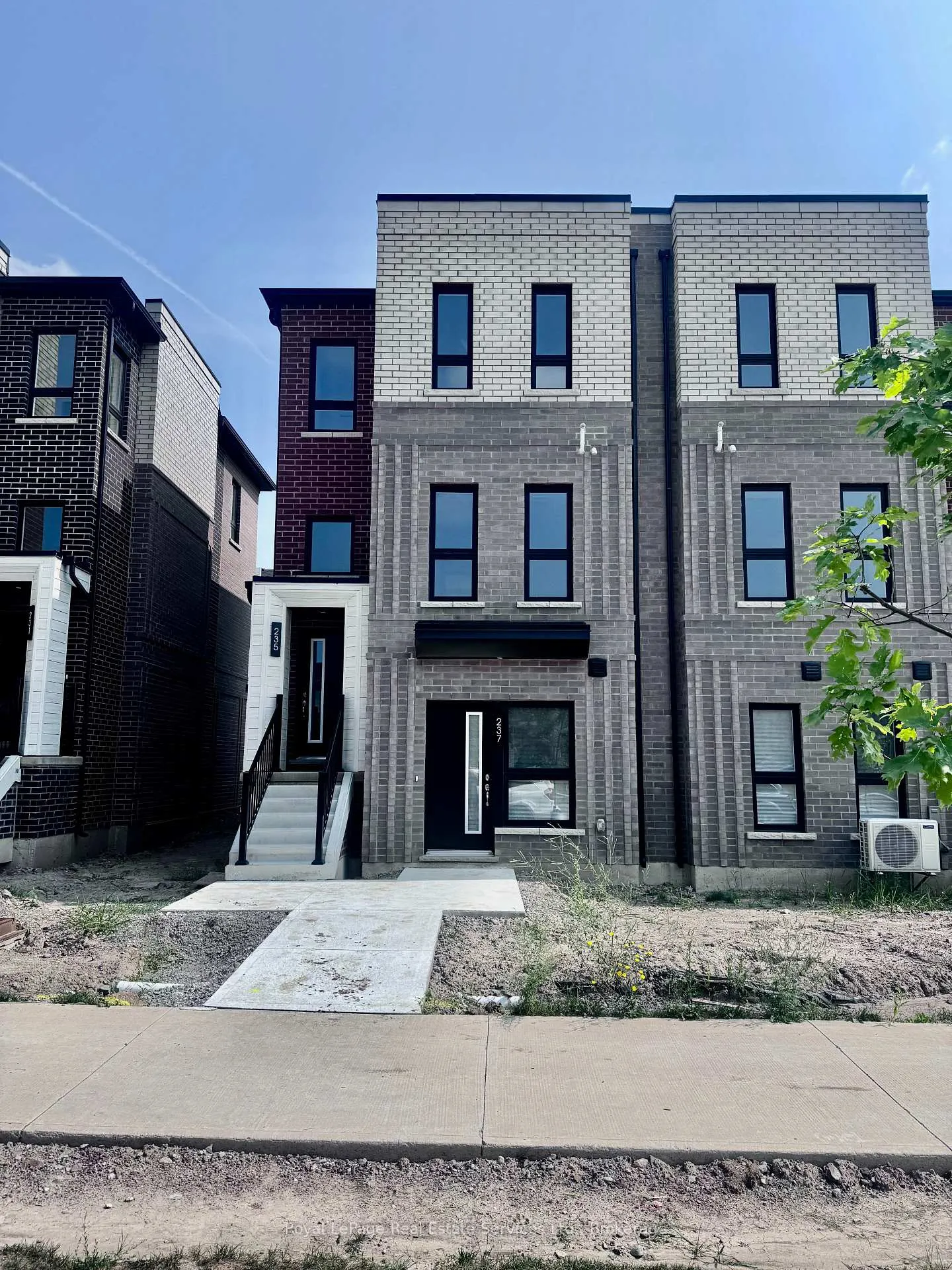 Front of 235 Burke Street