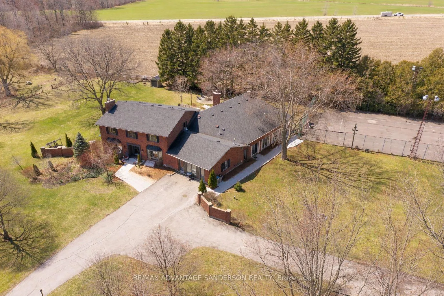 Photo 2 of 21727 Vanneck Road, Middlesex Centre, Rural Middlesex Centre — HOMEH