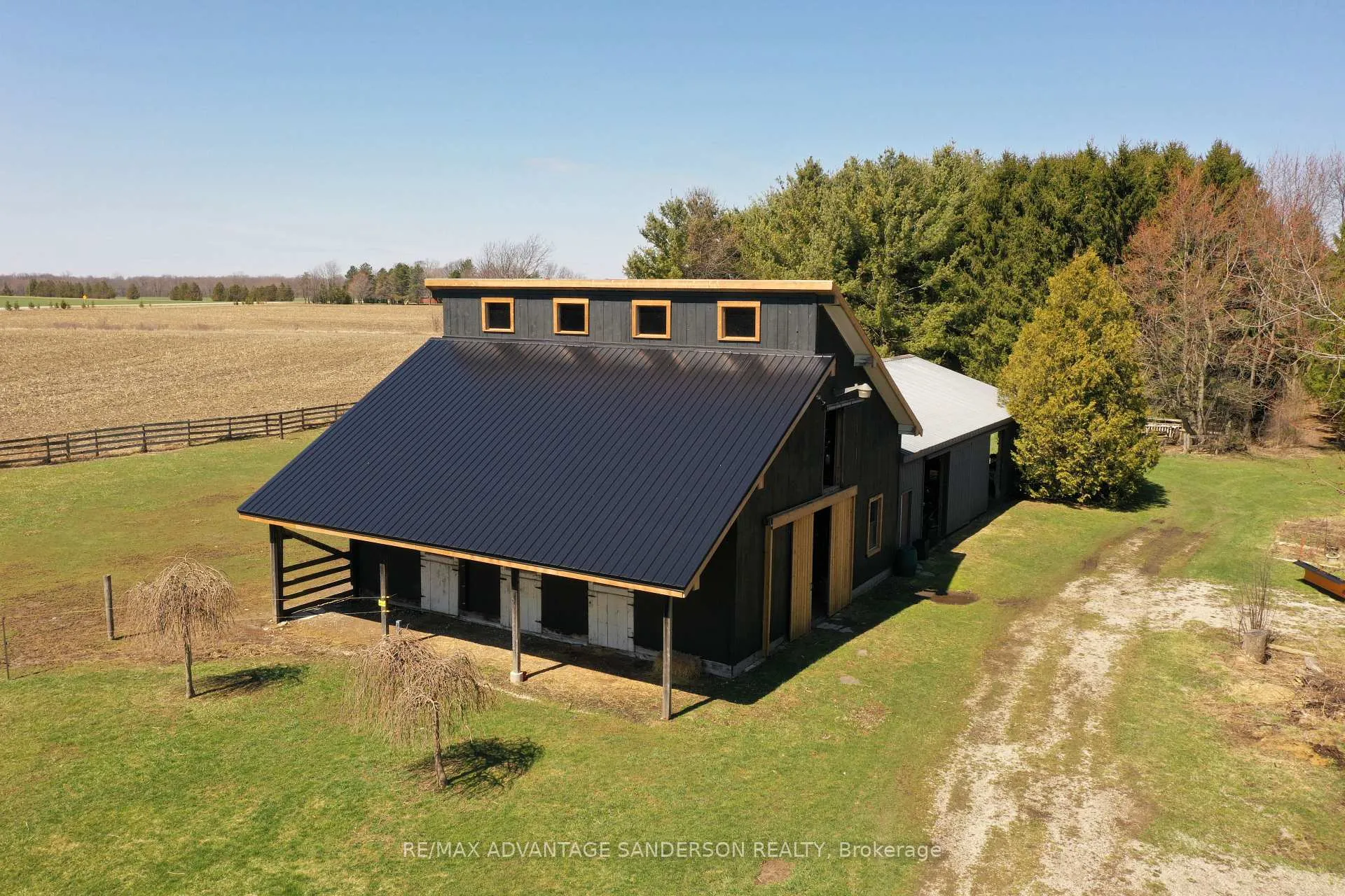 Photo 7 of 21727 Vanneck Road, Middlesex Centre, Rural Middlesex Centre — HOMEH