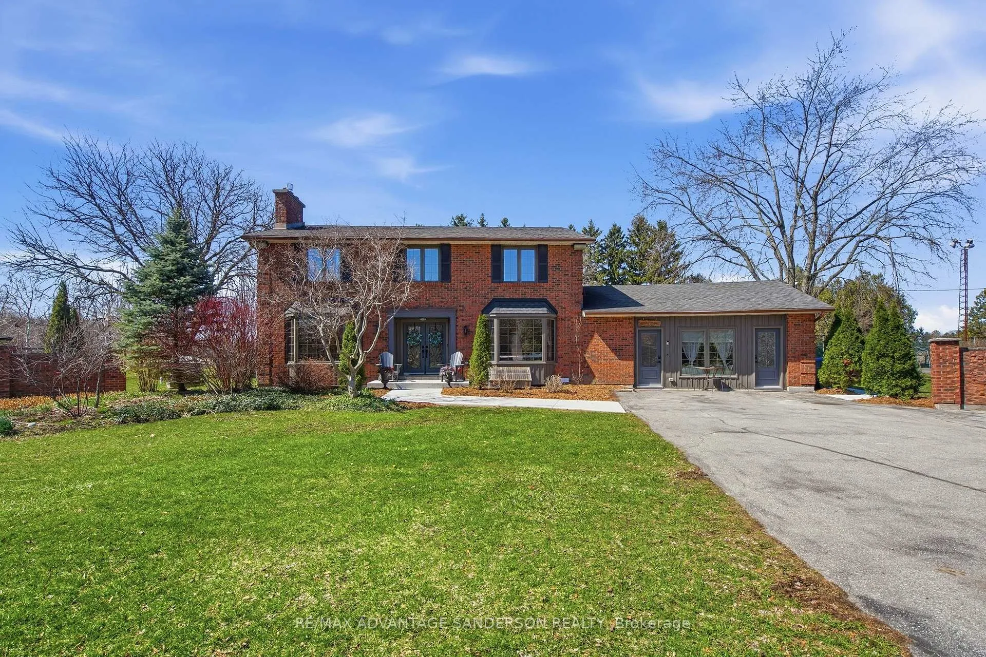 Photo 10 of 21727 Vanneck Road, Middlesex Centre, Rural Middlesex Centre — HOMEH