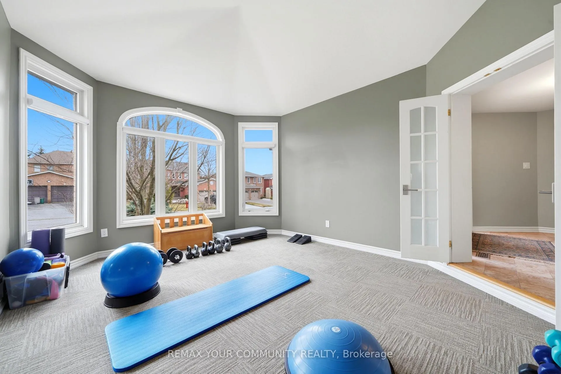 Photo 19 of 29 McGee Crescent, Aurora, Aurora Highlands — HOMEH