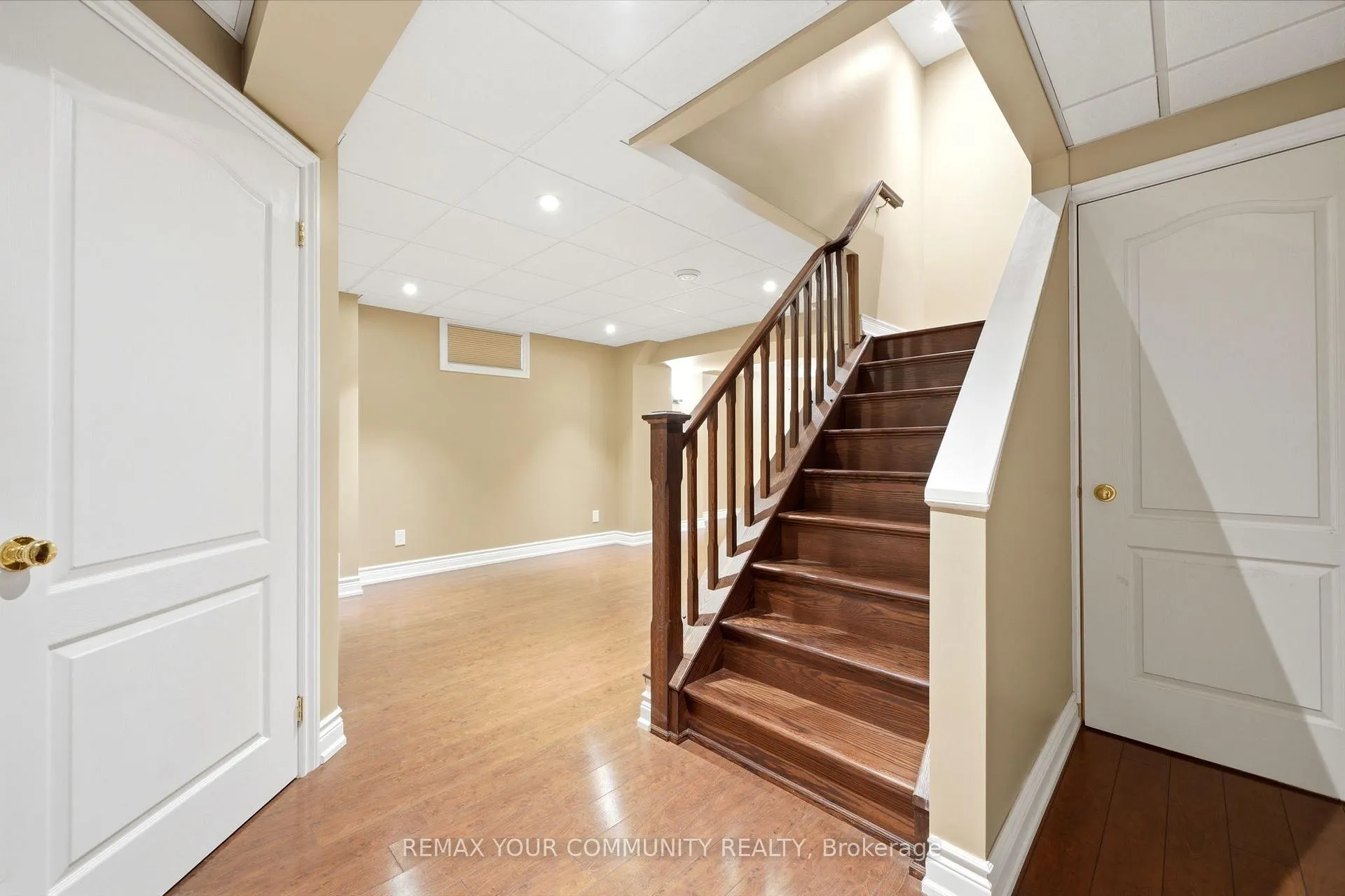 Photo 35 of 29 McGee Crescent, Aurora, Aurora Highlands — HOMEH