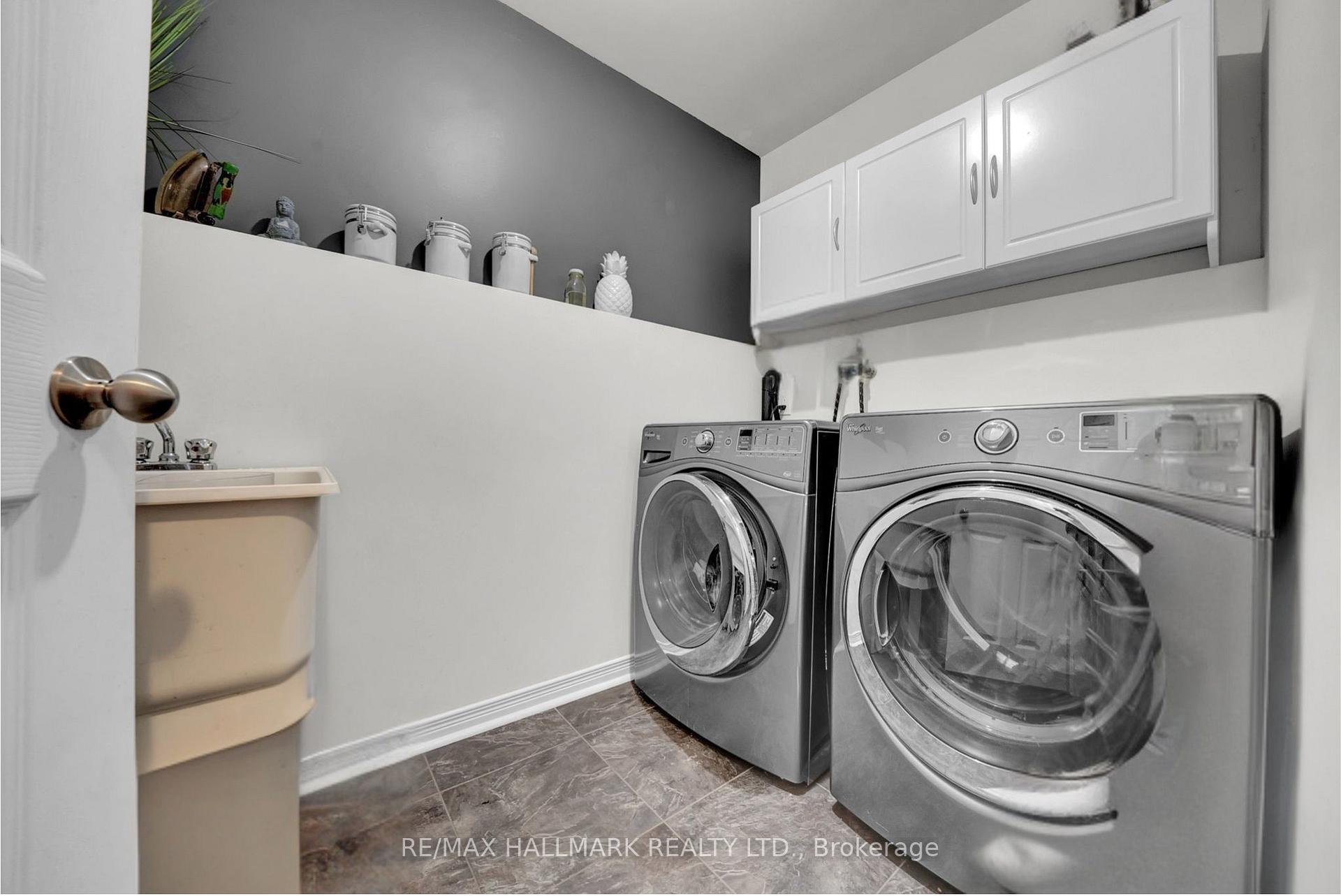 Photo 14 of 35 Westover Drive, Clarington, Bowmanville — HOMEH