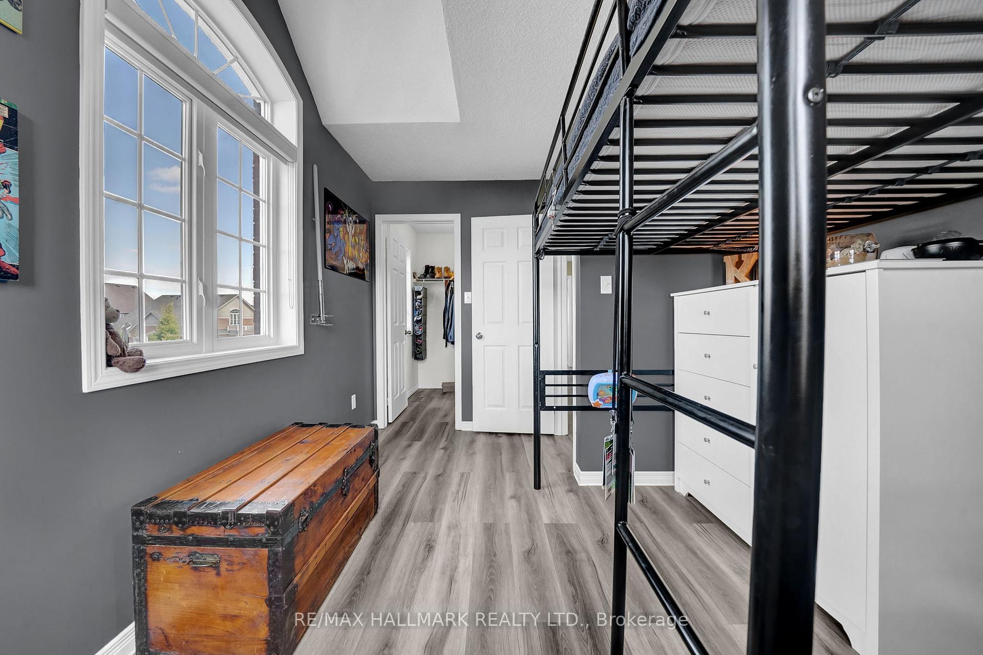 Photo 21 of 35 Westover Drive, Clarington, Bowmanville — HOMEH