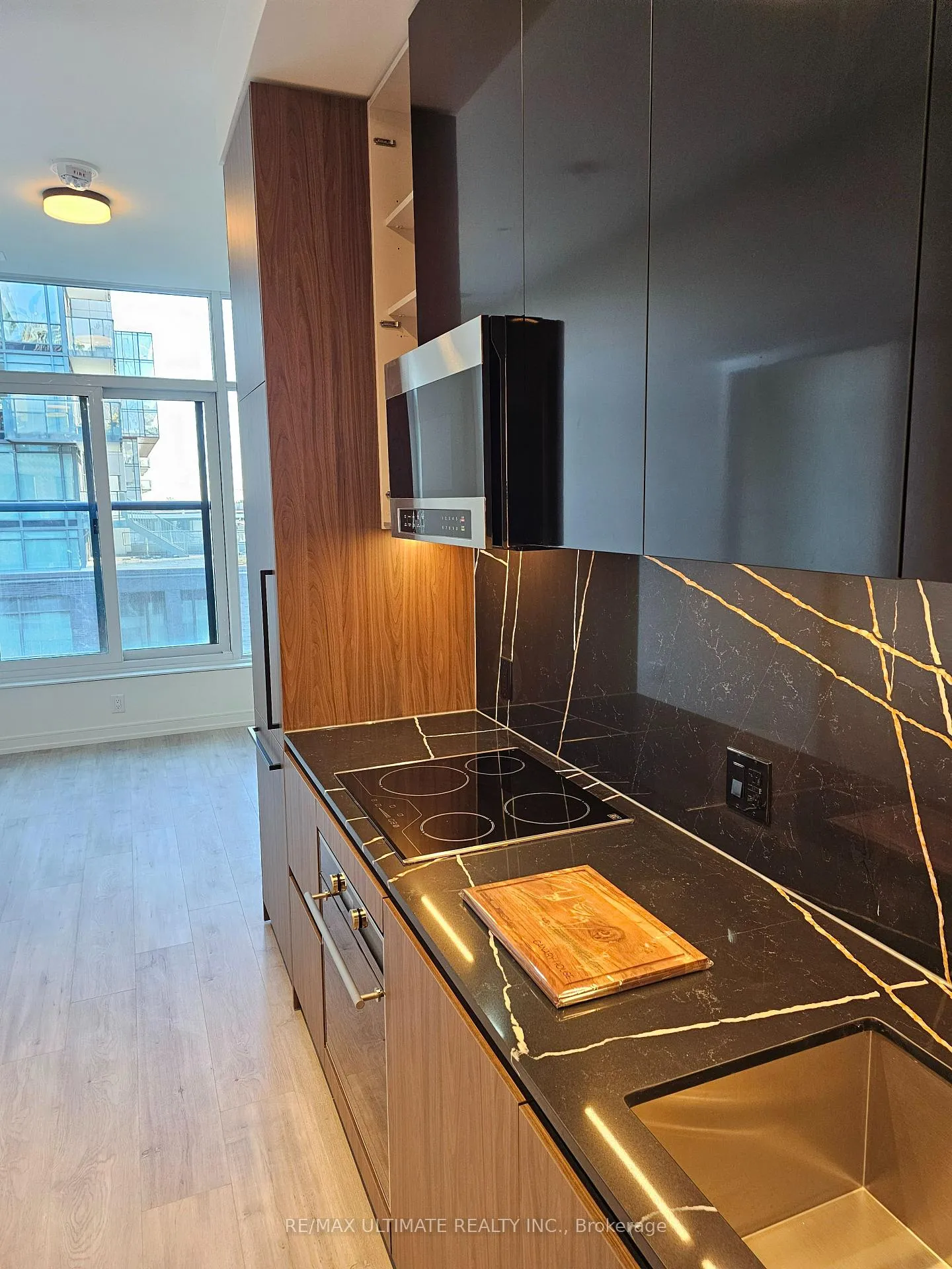 Photo 2 of Unit 610, 425 Front Street, Toronto, Waterfront Communities — HOMEH