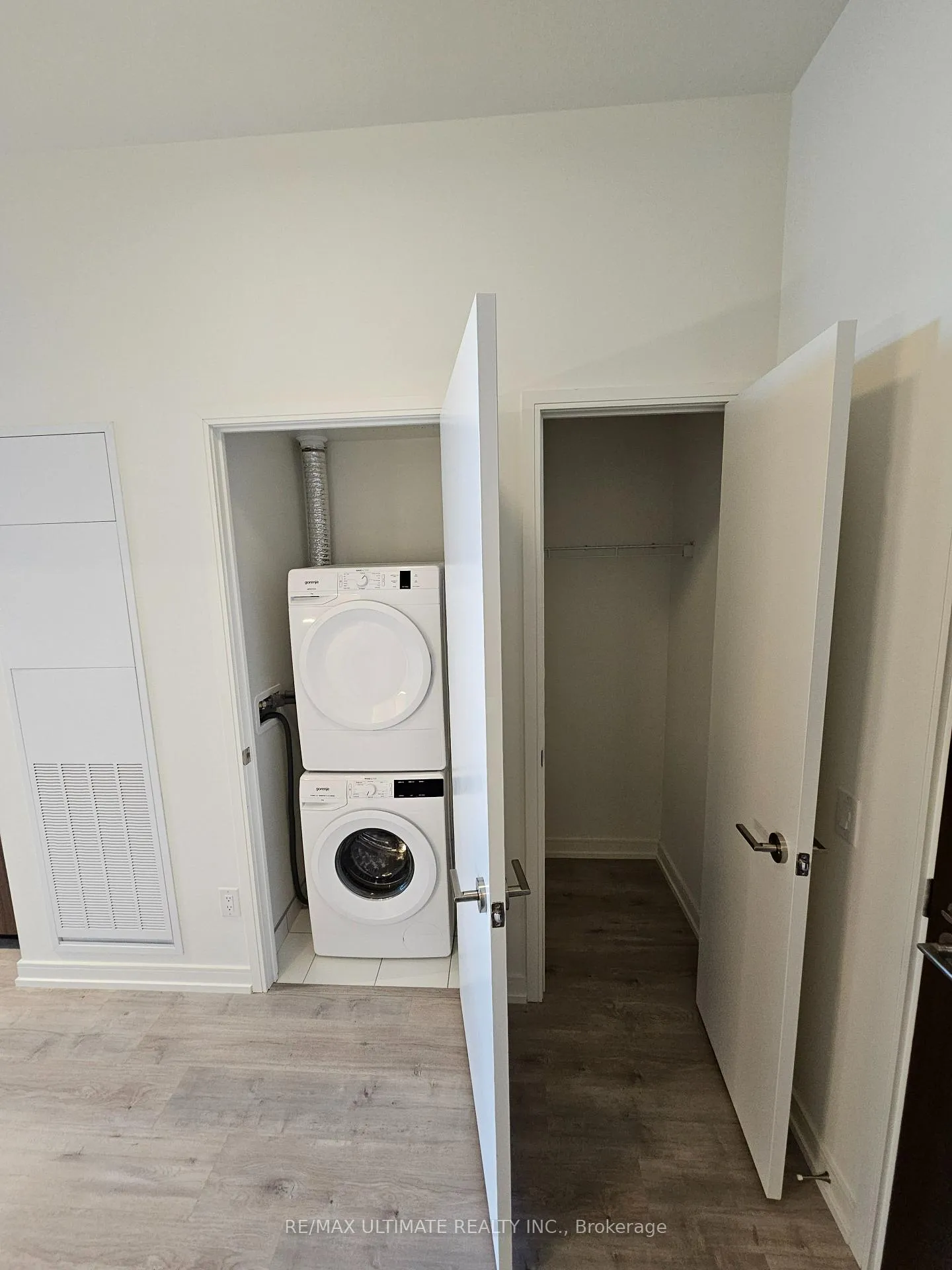 Photo 5 of Unit 610, 425 Front Street, Toronto, Waterfront Communities — HOMEH