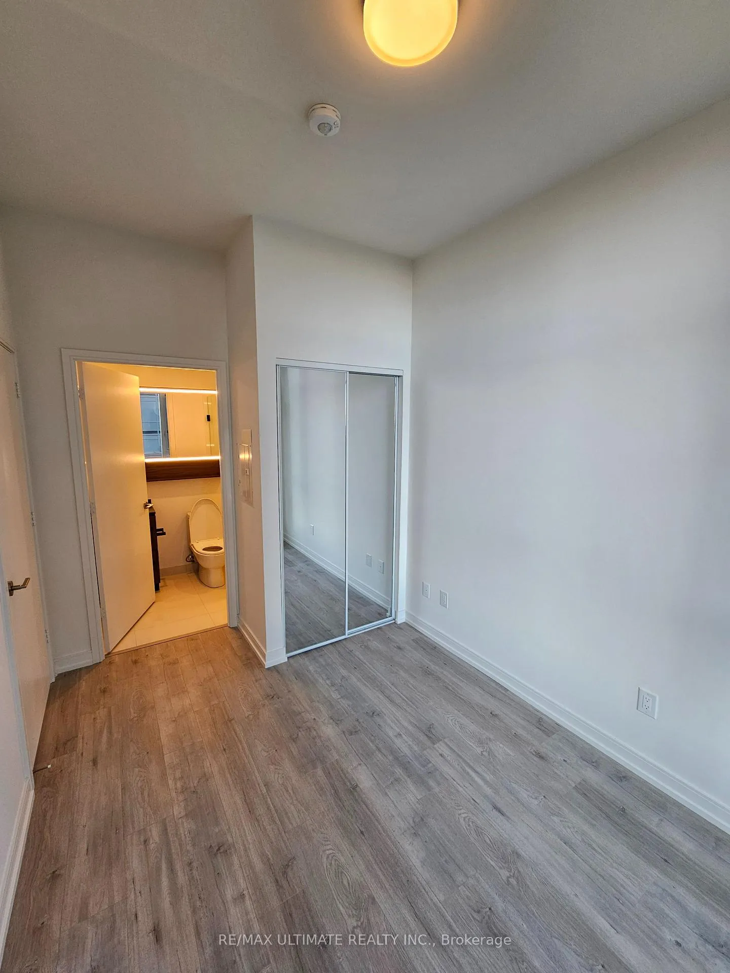 Photo 14 of Unit 610, 425 Front Street, Toronto, Waterfront Communities — HOMEH