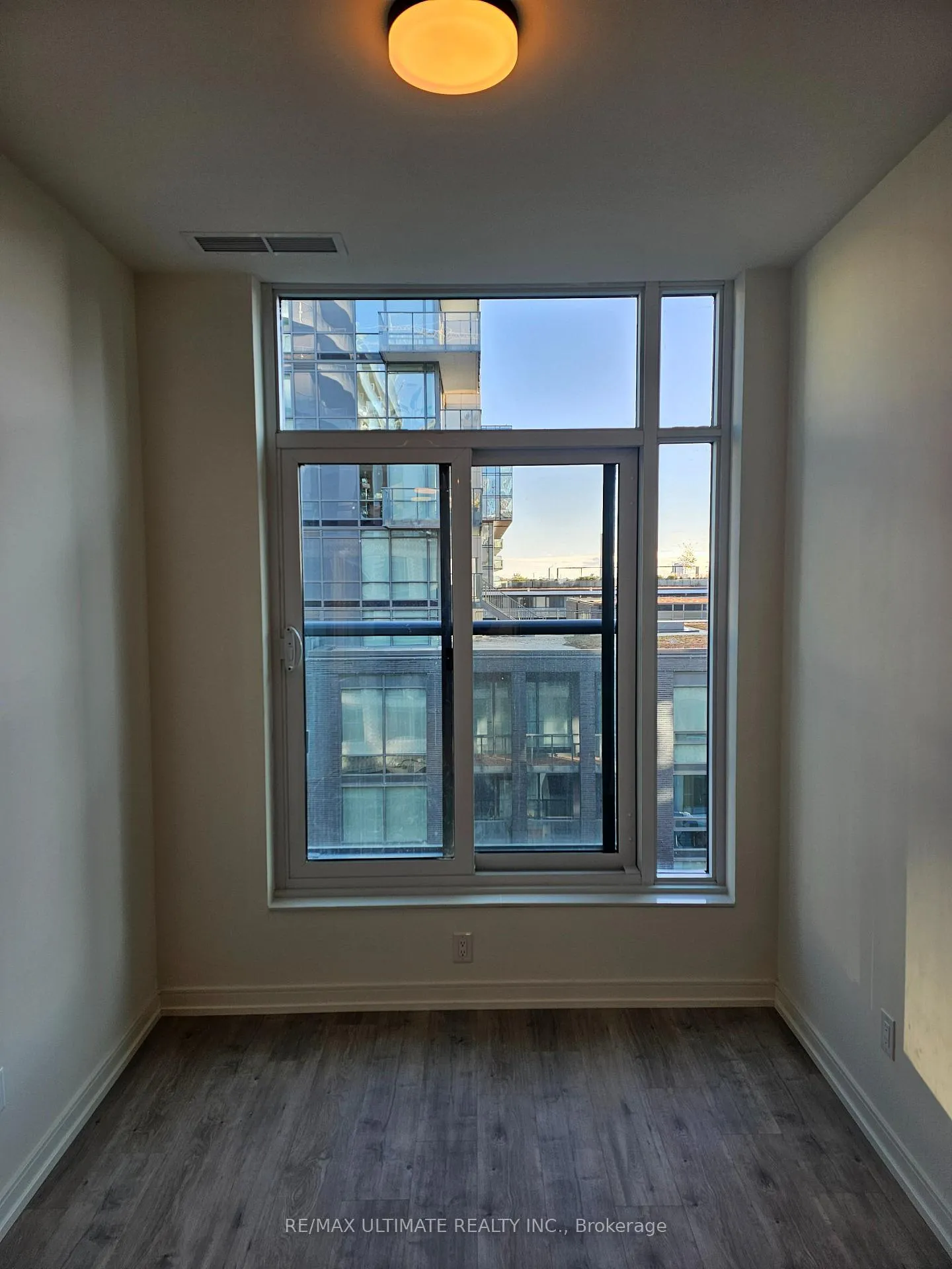Photo 19 of Unit 610, 425 Front Street, Toronto, Waterfront Communities — HOMEH