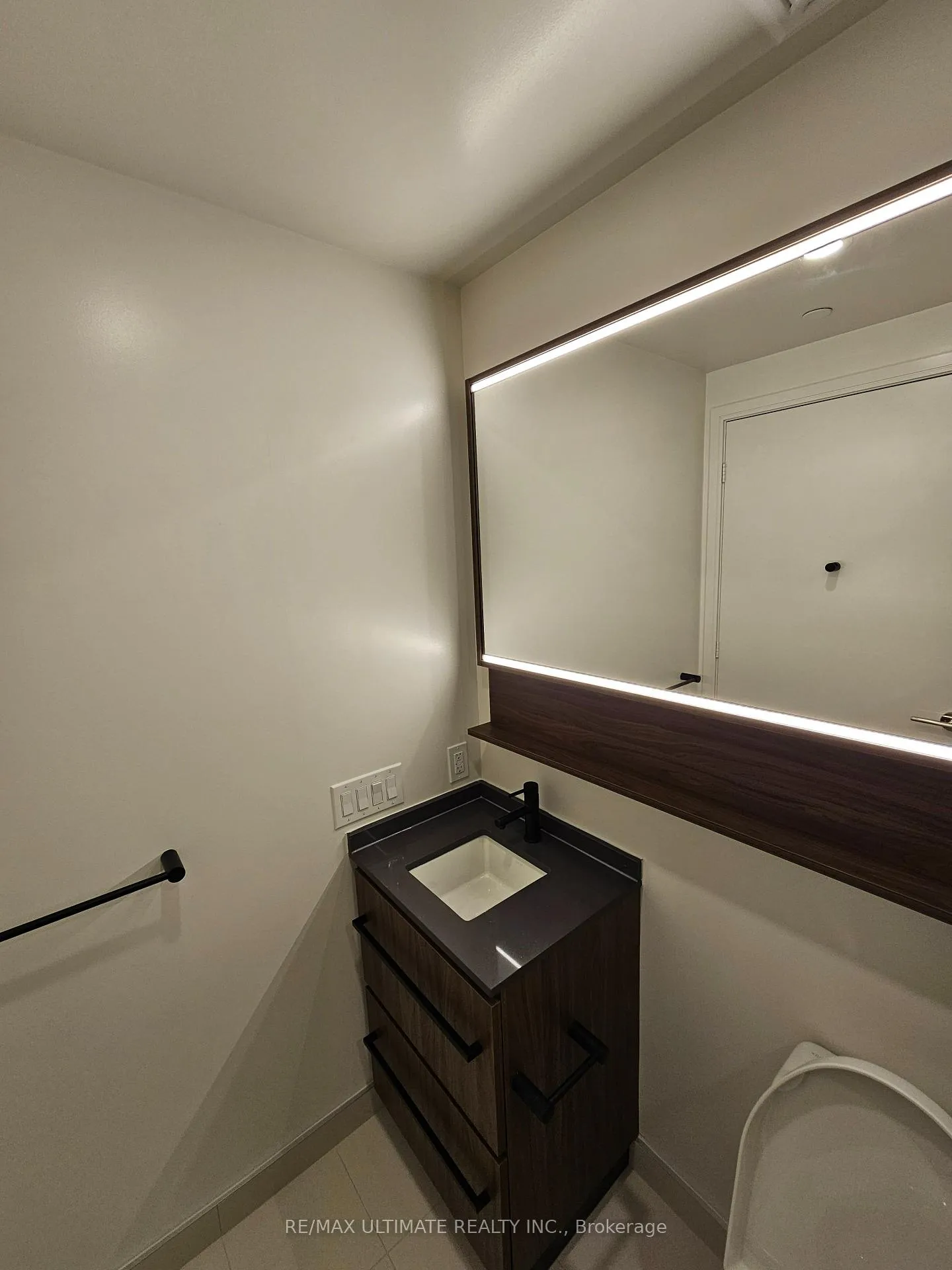 Photo 25 of Unit 610, 425 Front Street, Toronto, Waterfront Communities — HOMEH