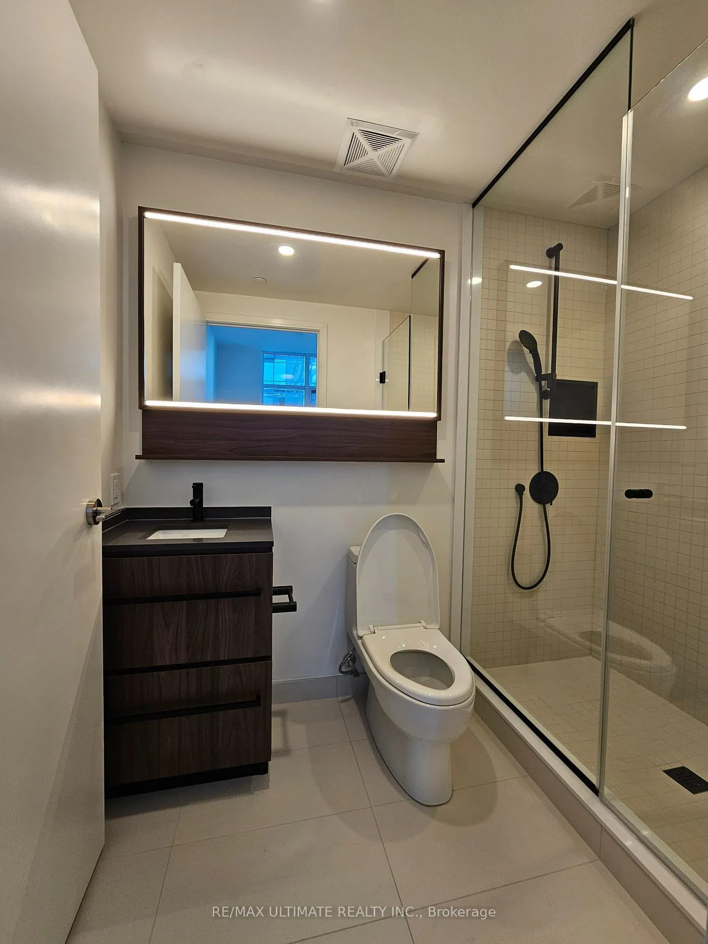 Photo 27 of Unit 610, 425 Front Street, Toronto, Waterfront Communities — HOMEH