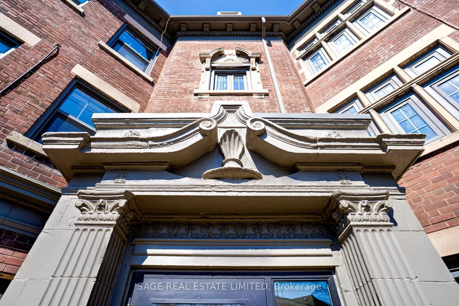 Photo 2 of 48 Lawton Boulevard, Toronto, Yonge-St. Clair — HOMEH