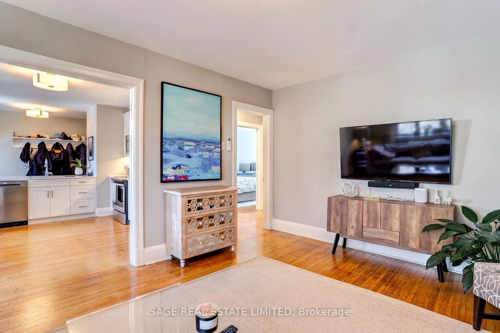 Photo 8 of 48 Lawton Boulevard, Toronto, Yonge-St. Clair — HOMEH