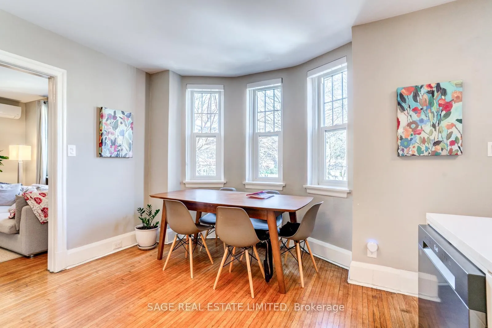 Photo 13 of 48 Lawton Boulevard, Toronto, Yonge-St. Clair — HOMEH