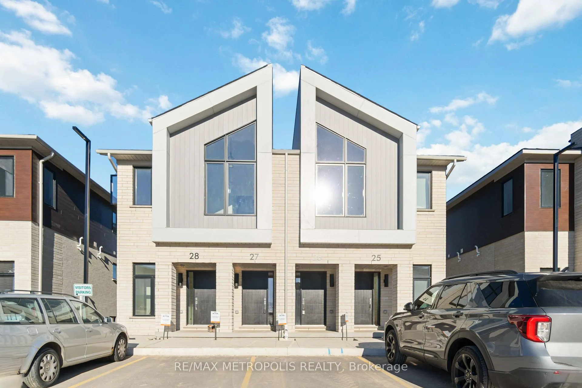 Front of Unit 27, 15 Stauffer Woods Trail