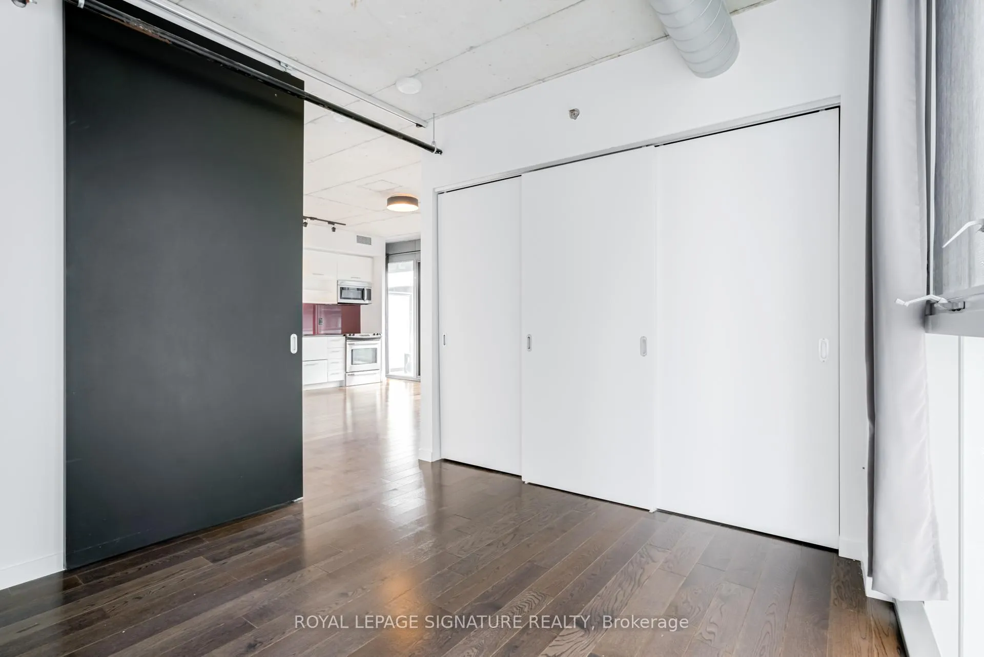 Photo 7 of Unit 718, 32 Trolley Crescent, Toronto, Moss Park — HOMEH
